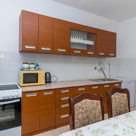 Ivica Apartman *