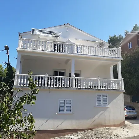 Ivica - 150m From Sea * Trogir