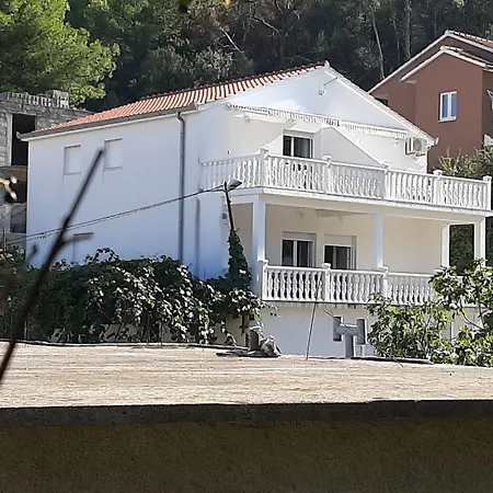 Ivica - 150m From Sea