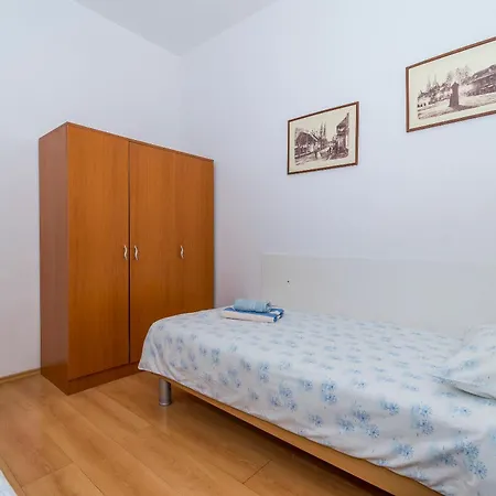 Apartman Ivica *